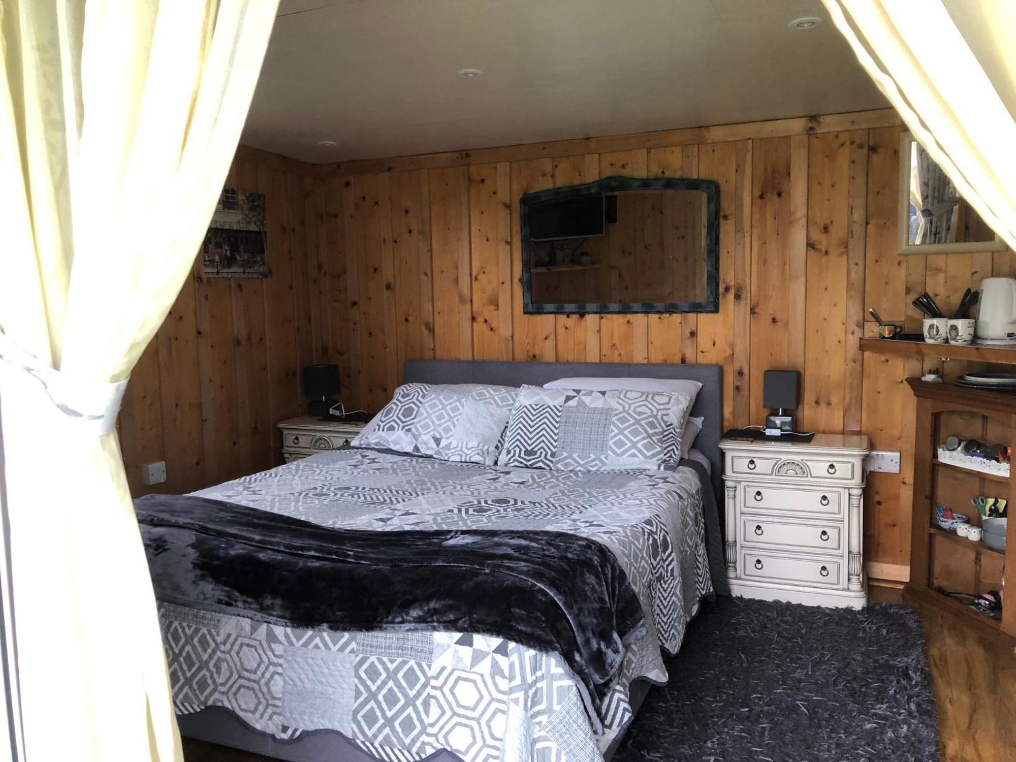 Owly 'Ouse Bed & Breakfast Barnstaple Exterior foto